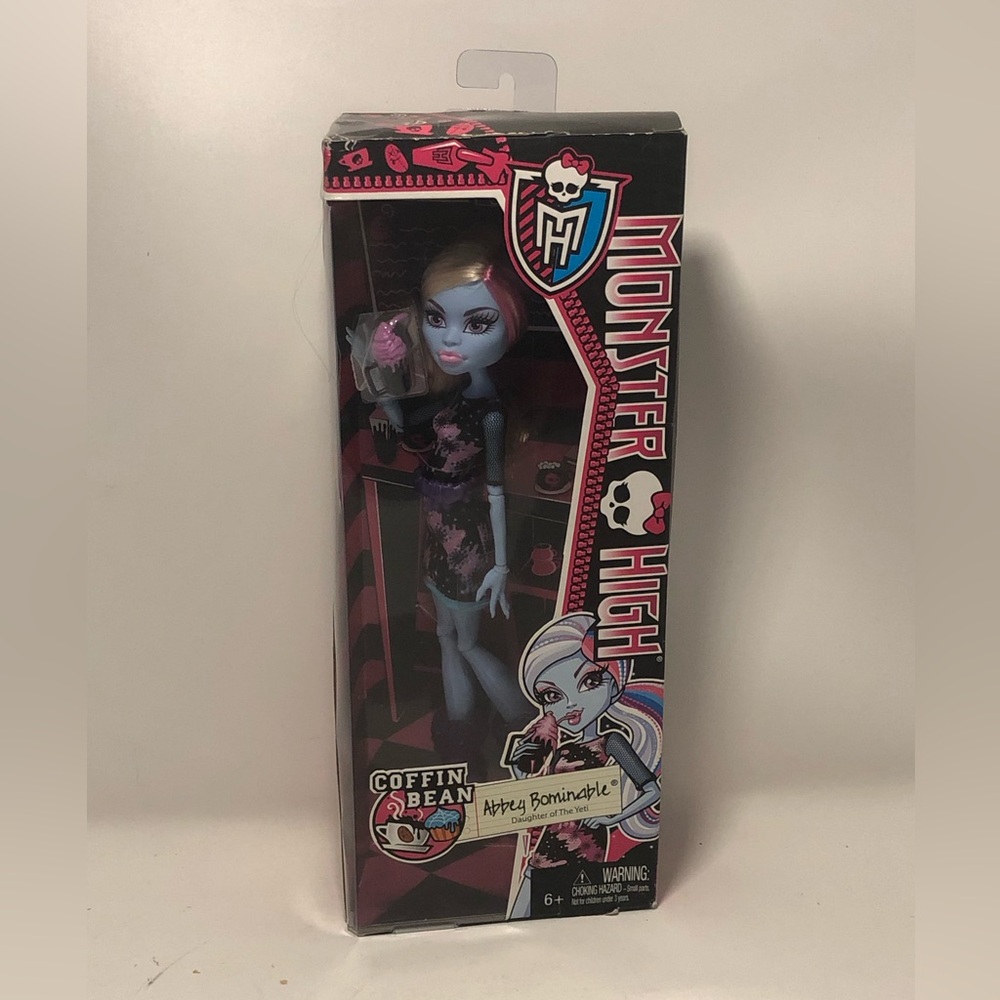 Monster High Coffin Bean Abbey Bominable Doll